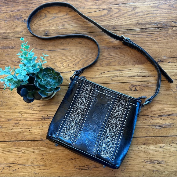 Montana West Handbags - Montana West Crossbody Western Bag